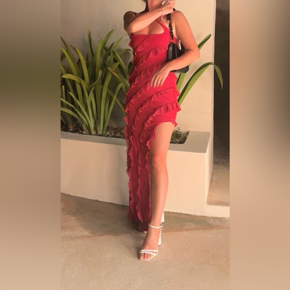 Elegant Red Ruffled Dress
